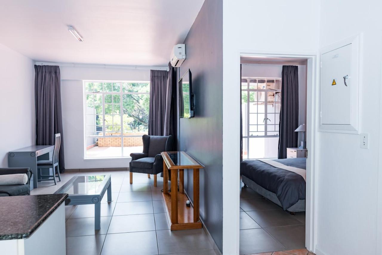 יוהנסבורג The Jack Rose Hotel, Rosebank, Gautrain מראה חיצוני תמונה